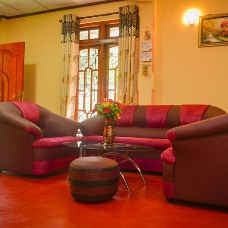 Lak Sewana Home Stay Kandy Dış mekan fotoğraf