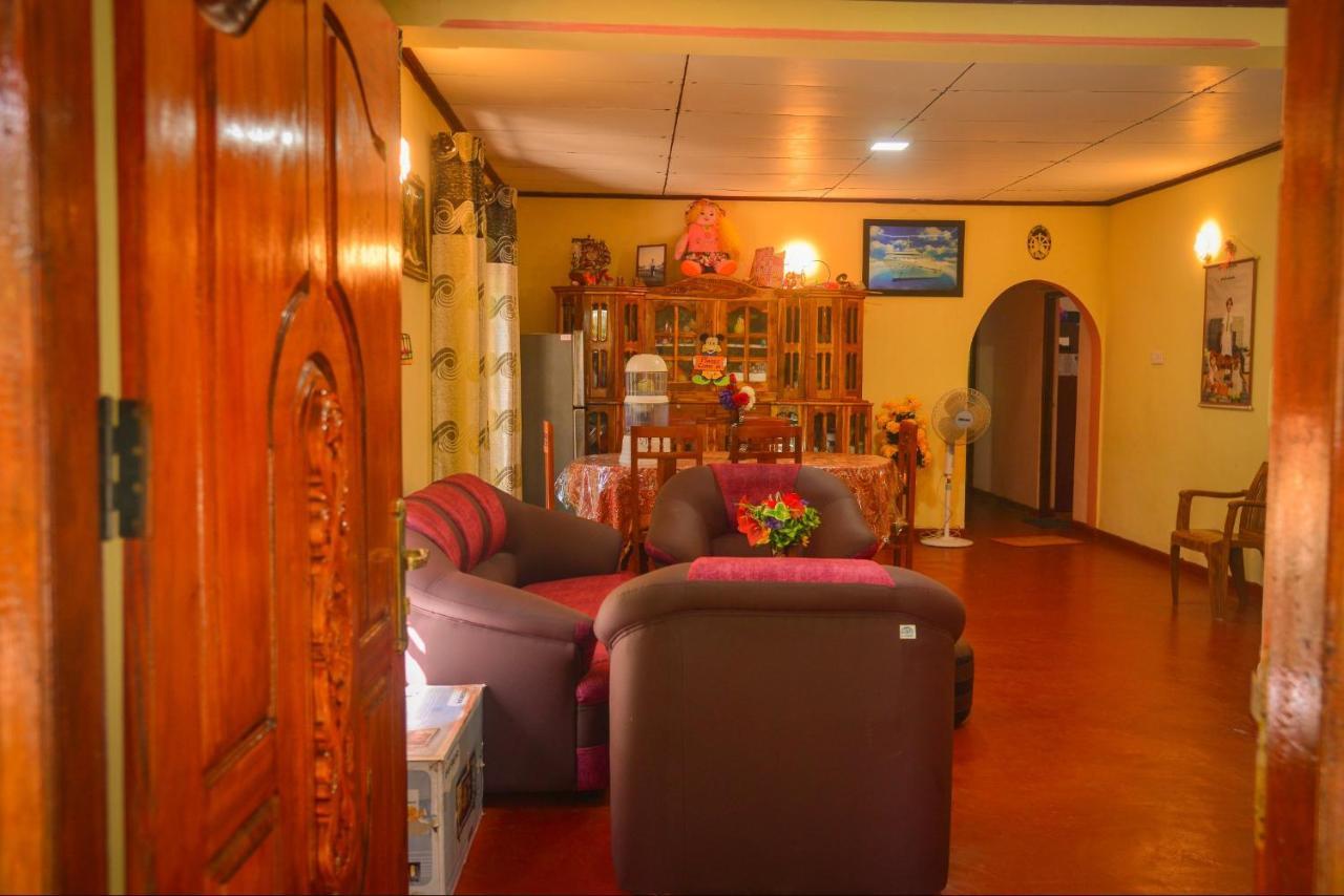 Lak Sewana Home Stay Kandy Dış mekan fotoğraf