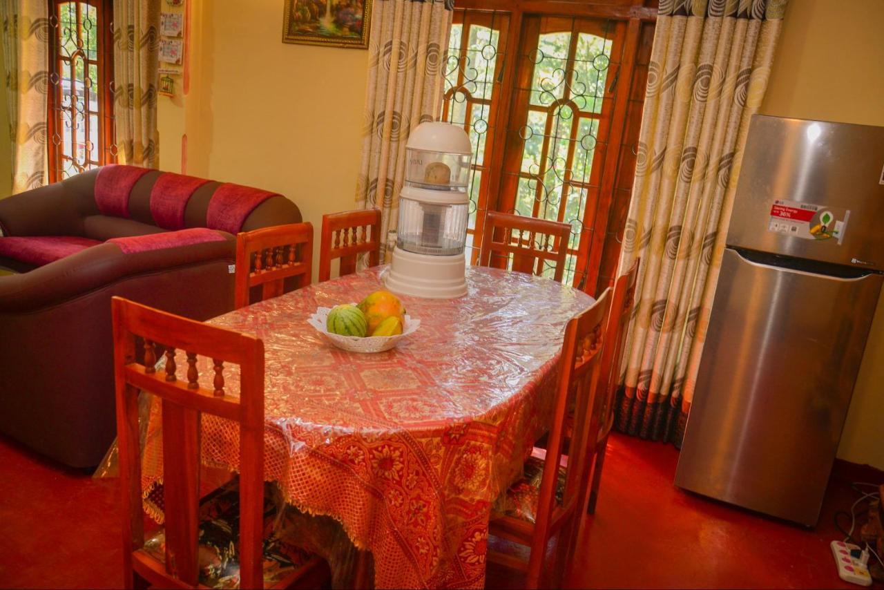 Lak Sewana Home Stay Kandy Dış mekan fotoğraf