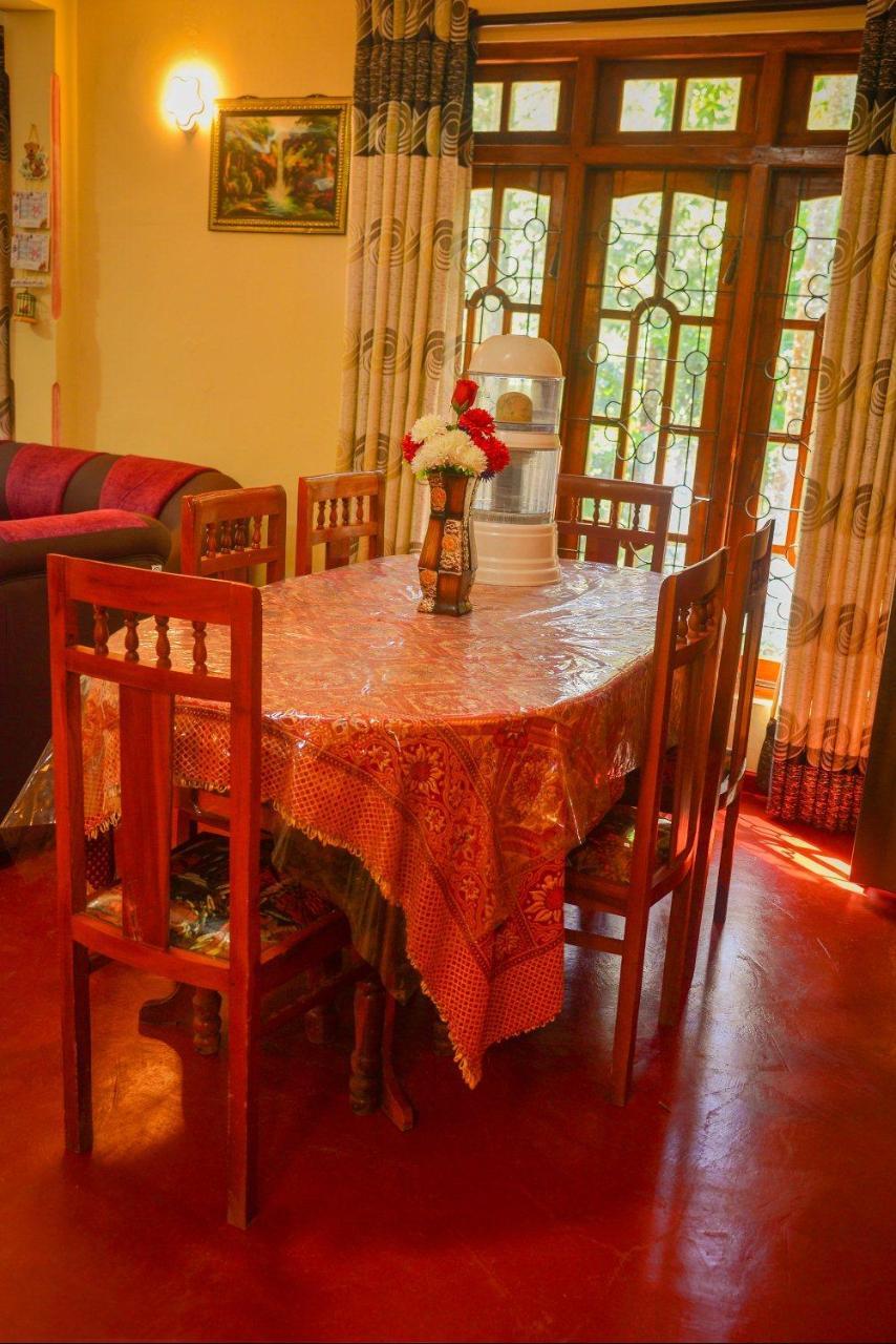 Lak Sewana Home Stay Kandy Dış mekan fotoğraf