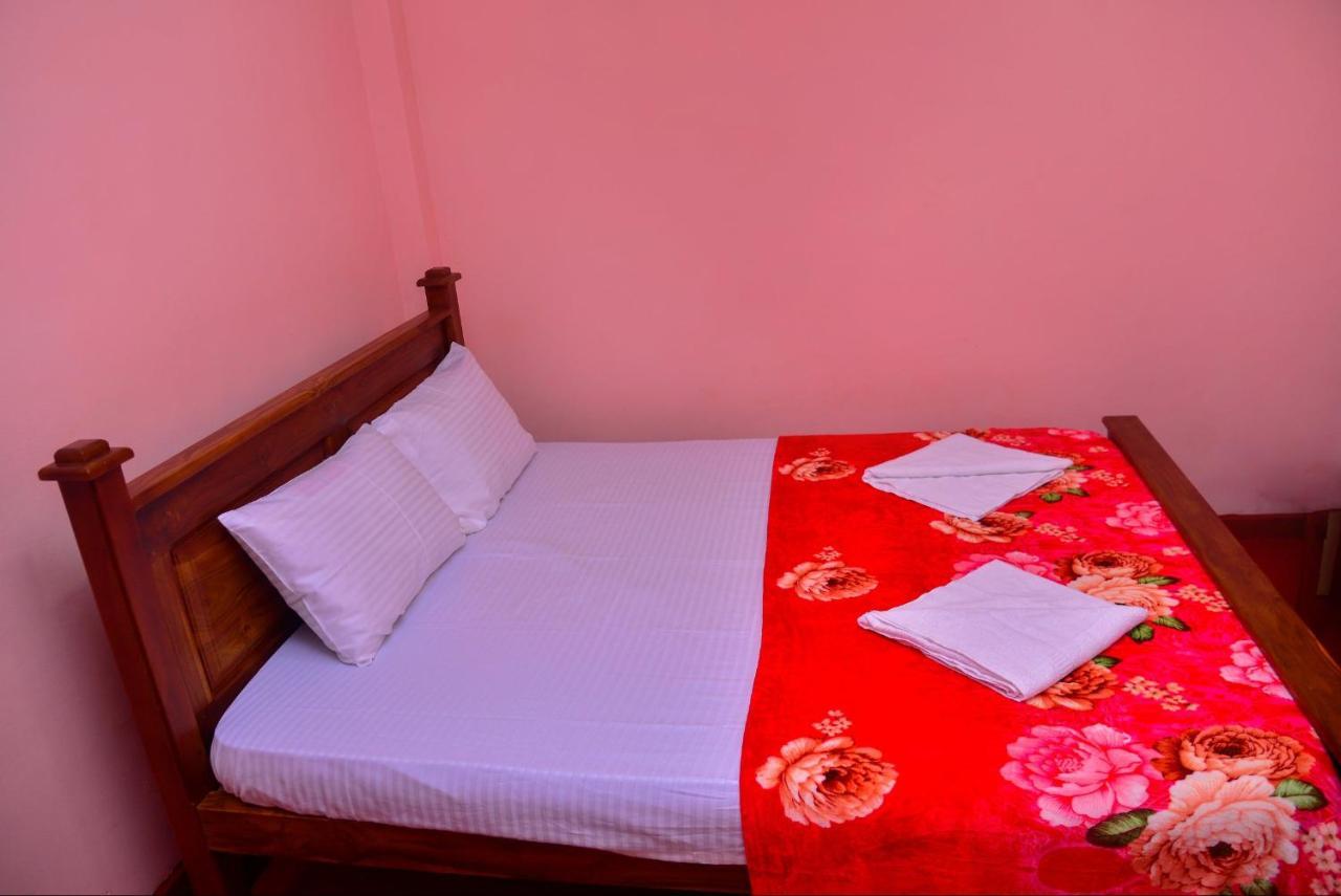 Lak Sewana Home Stay Kandy Dış mekan fotoğraf