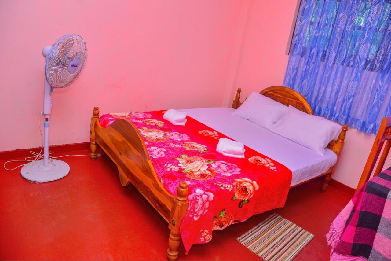 Lak Sewana Home Stay Kandy Dış mekan fotoğraf